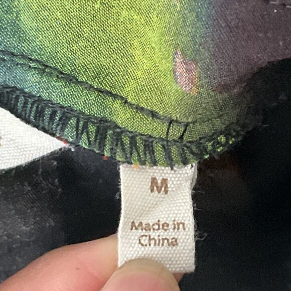 Soft Surroundings‎ Top Women M Dark Floral Bloom Button Up Pockets Art To Wear - Picture 12 of 13